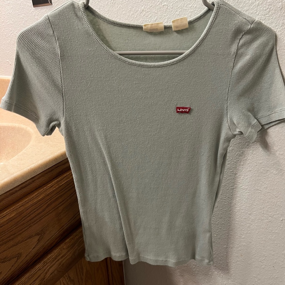 Levi's Women's Soft Green Short Sleeve Tee